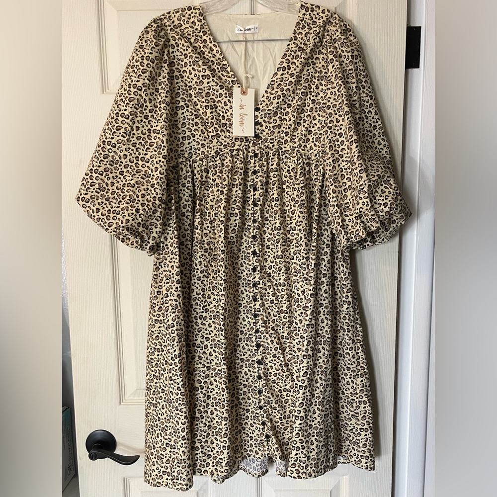 NWT: IN LOOM Leopard Print Button-up Dress with Puff Sleeves Size Medium - Picture 2 of 9